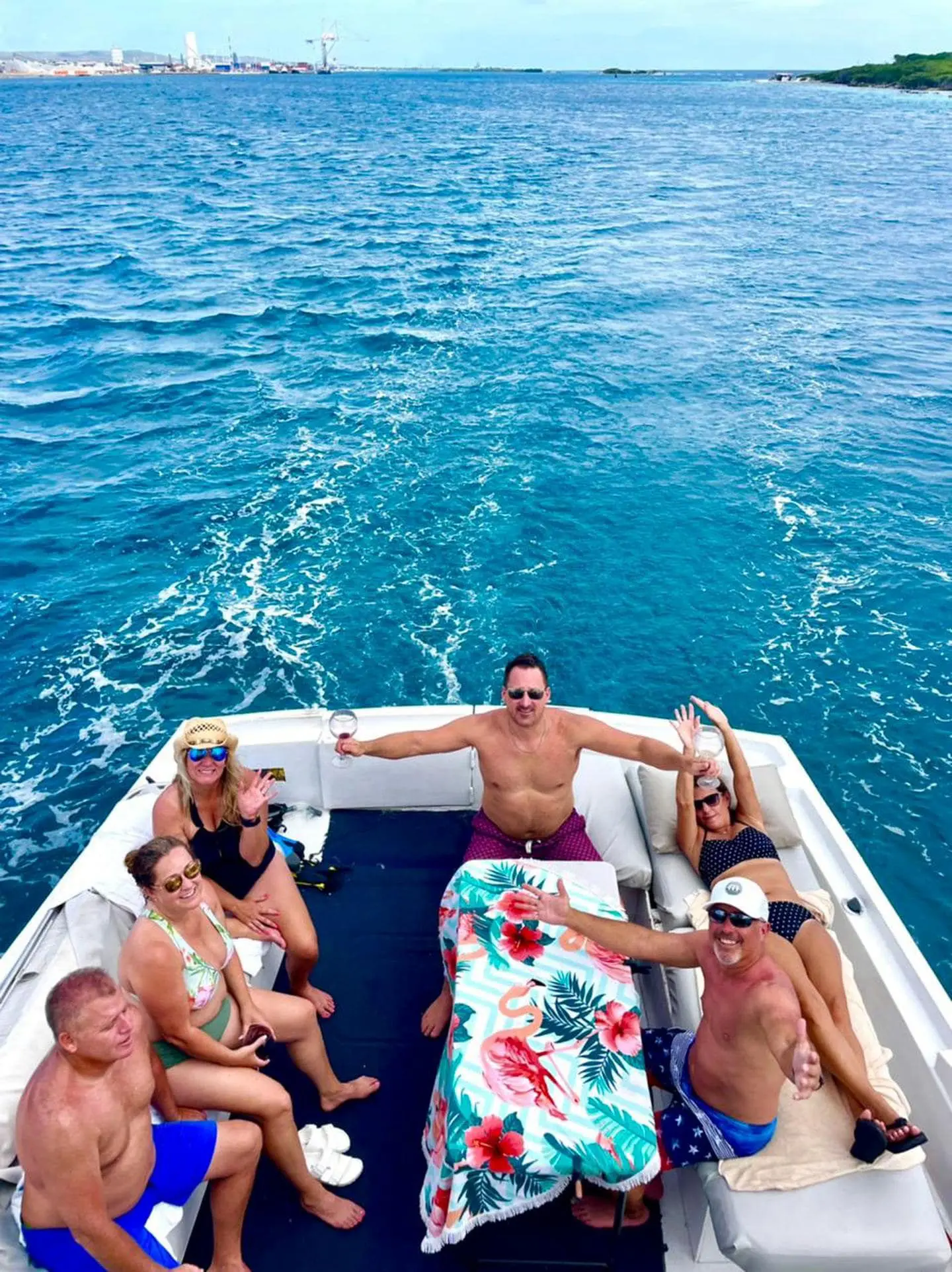 Exclusive Boat Aruba VIP Gallery
